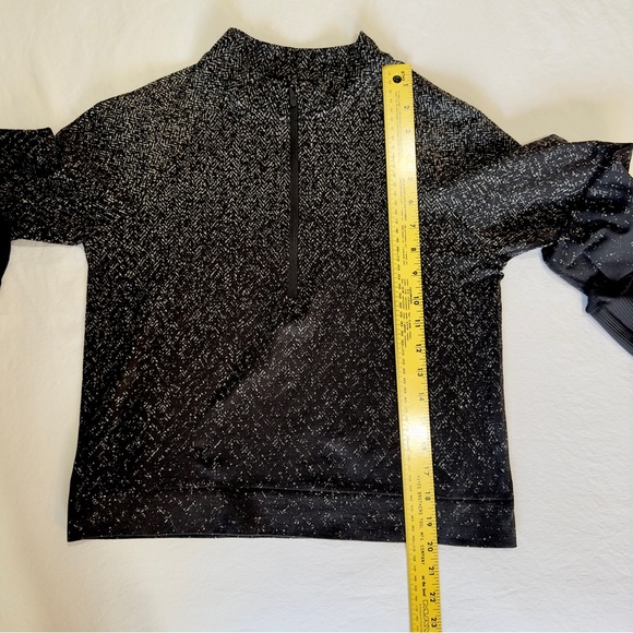 Women's Lululemon Rest Less Cropped Top Half-Zip Herringbone Fade Black Size 10 - Picture 8 of 13